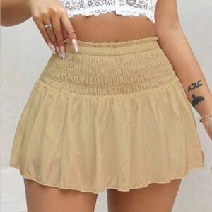 Super cute cream color beach vibes flowy mini skirt y2k indie fashion tiny dress